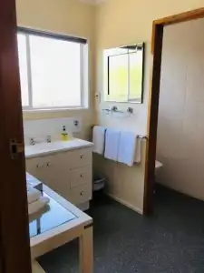 New Haven Motel - 53