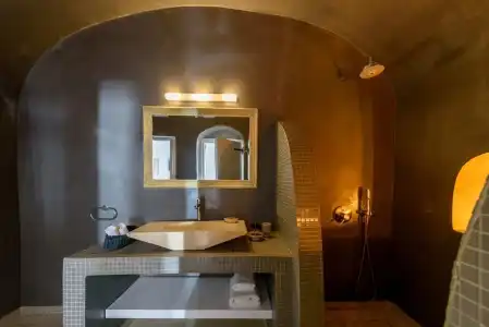 Senses Suites - 217