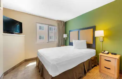 Southpoint Suites - 32