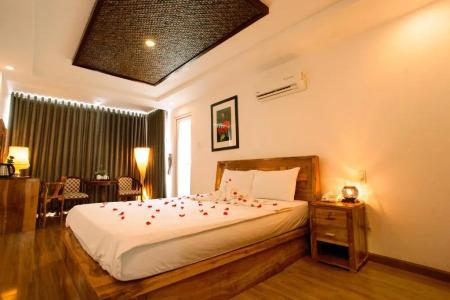 Rex and Apartment - 63