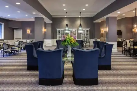 The Manhattan Club - 36