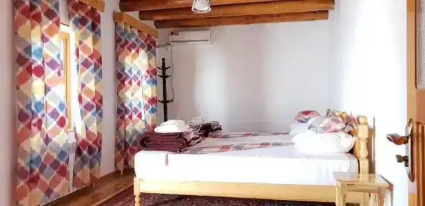 Sarrafon Guest House - 0