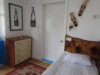 Amazon Antique - 25