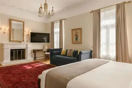 Noble Suites - 181