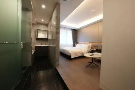 Amare - 50