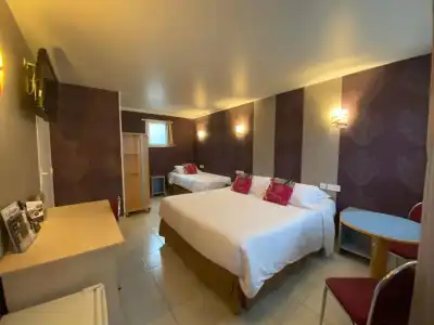Contact Hôtel - Hôtel les Bleuets & SPA - 51