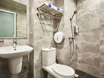 ibis budget Singapore Sapphire - 7
