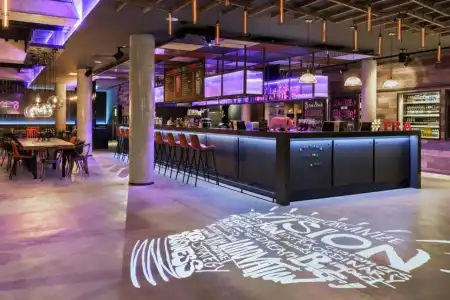 MOXY Frankfurt East - 14