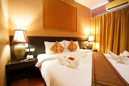 Baan Sukhumvit Soi 20 - 45