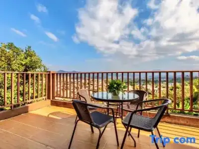 Tranquil Shores Holiday Apartments - 290