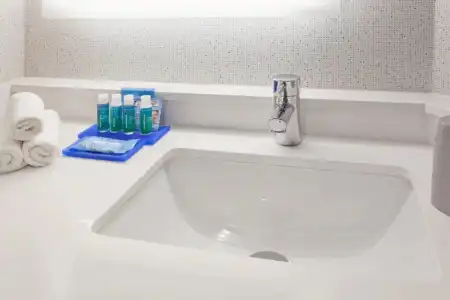 Holiday Inn Express West Los Angeles by IHG - 36