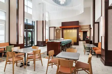 Hampton Inn & Suites Chattanooga/Hamilton Place - 25