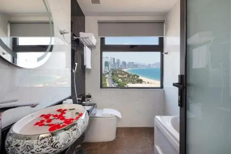 Ruby Luxury - 129