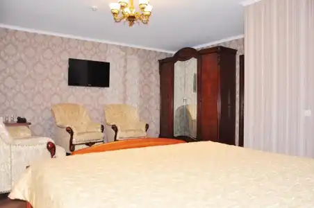 Evropeyskiy - 36