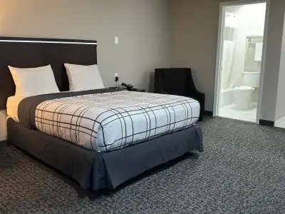 Royal Inn Eugene - 24