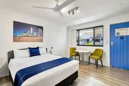 Montego Mermaid Beach Motel - 42