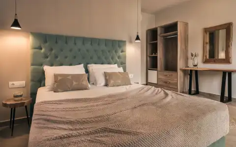 Aeolos Boutique & Suites - 2