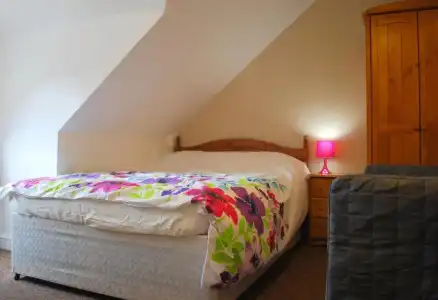 Clift Guest House - 2