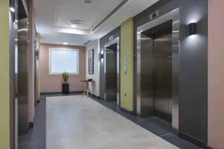 Hampton by Hilton Doha Old Town - 13