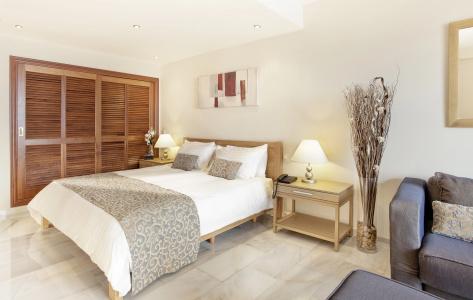 Sunset Beach Club Apartments - 3