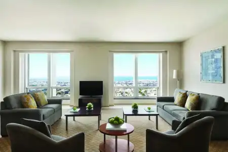 Shangri-La Residences and Apartments - 60