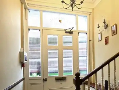 Primrose Guest House - 16