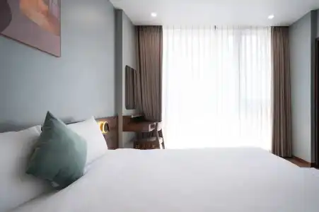 Eden Hue - 70