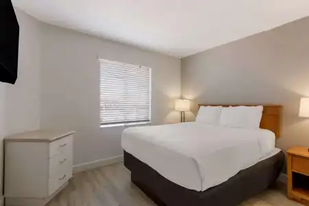 Baymont Inn & Suites by Wyndham Tempe University/Phoenix - 2