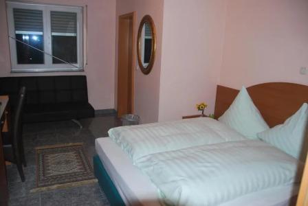 & Restaurant Garda - 15