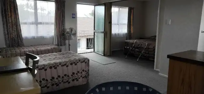 Cypress Court Motel - 17