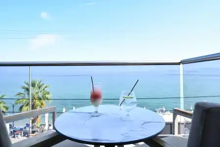 Emily's Luxury Suites - 54