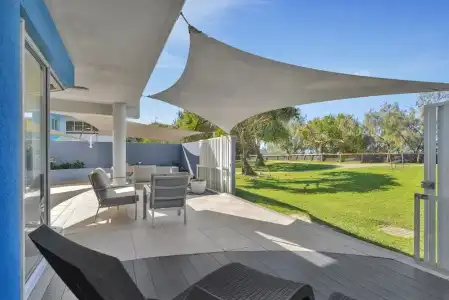 Rolling Surf Resort - 57