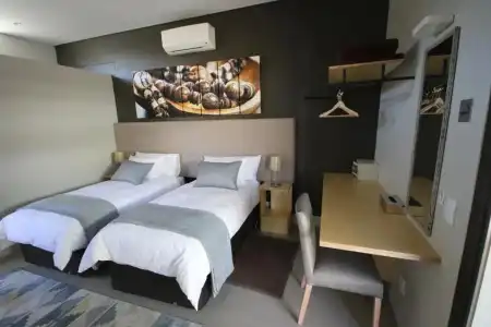 The Elegant Guesthouse - 44