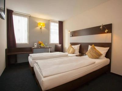 Ayun by Centro Comfort - 4