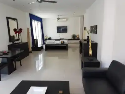 East Suites - 80