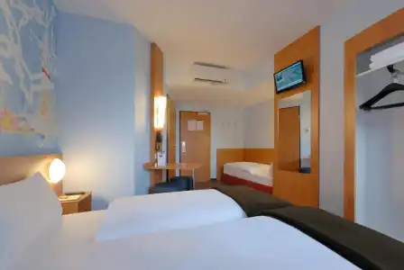 B&B Kiel-City - 38