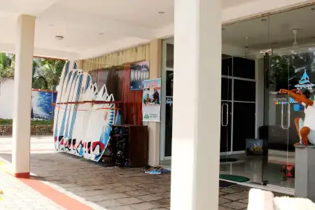 We Are Surfers - 14