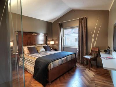 The Glam Boutique & Apt - 76