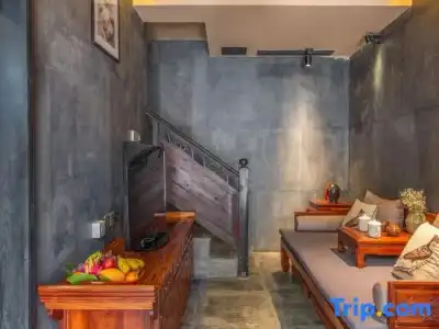 Lijiang Ten Courtyard Inn - 41
