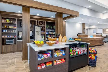 Hilton Garden Inn Albuquerque / Journal Center - 38