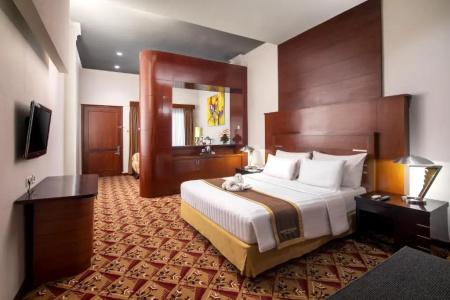 Savoy Homann - 68