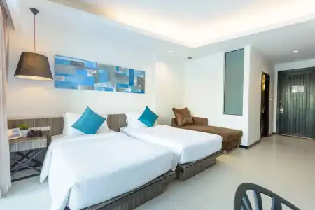 J Residence - 111