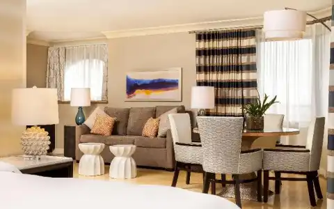 The Waterfront Beach Resort, A Hilton - 337
