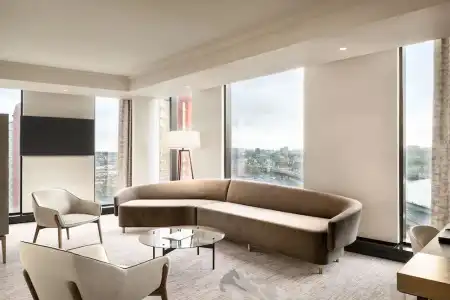 JW Marriott Parq - 128