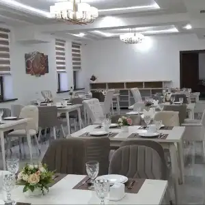 Everest Plaza - 17