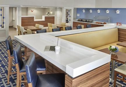 Sonesta ES Suites Omaha - 14