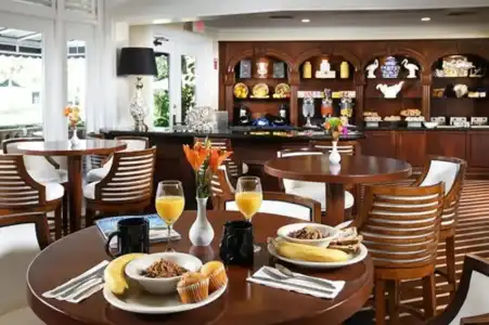 Inn at Pelican Bay - 30