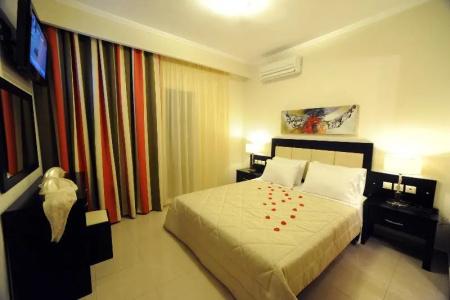 Mamfredas Luxury Resort - 16