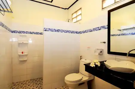 Clean Beach Resort - 8