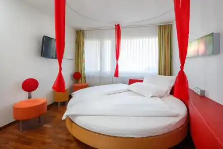 Ramada by Wyndham Baden du Parc - 99